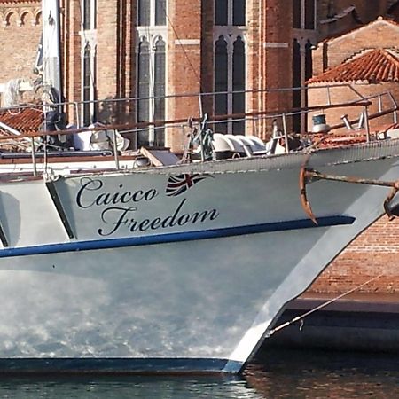 Venezia Boat & Breakfast Caicco Freedom Hotell Exteriör bild