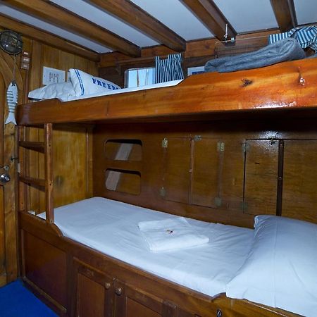 Venezia Boat & Breakfast Caicco Freedom Hotell Exteriör bild