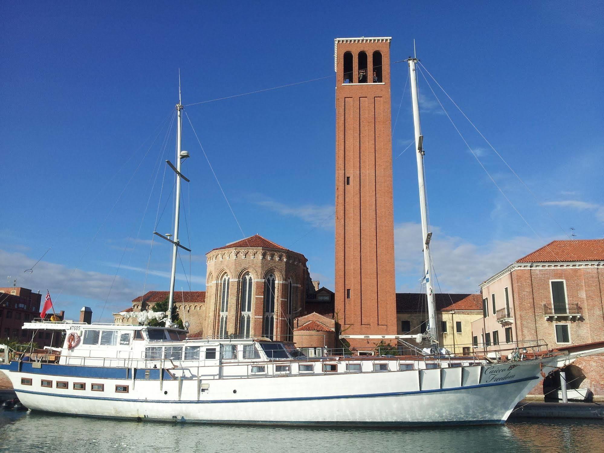 Venezia Boat & Breakfast Caicco Freedom Hotell Exteriör bild