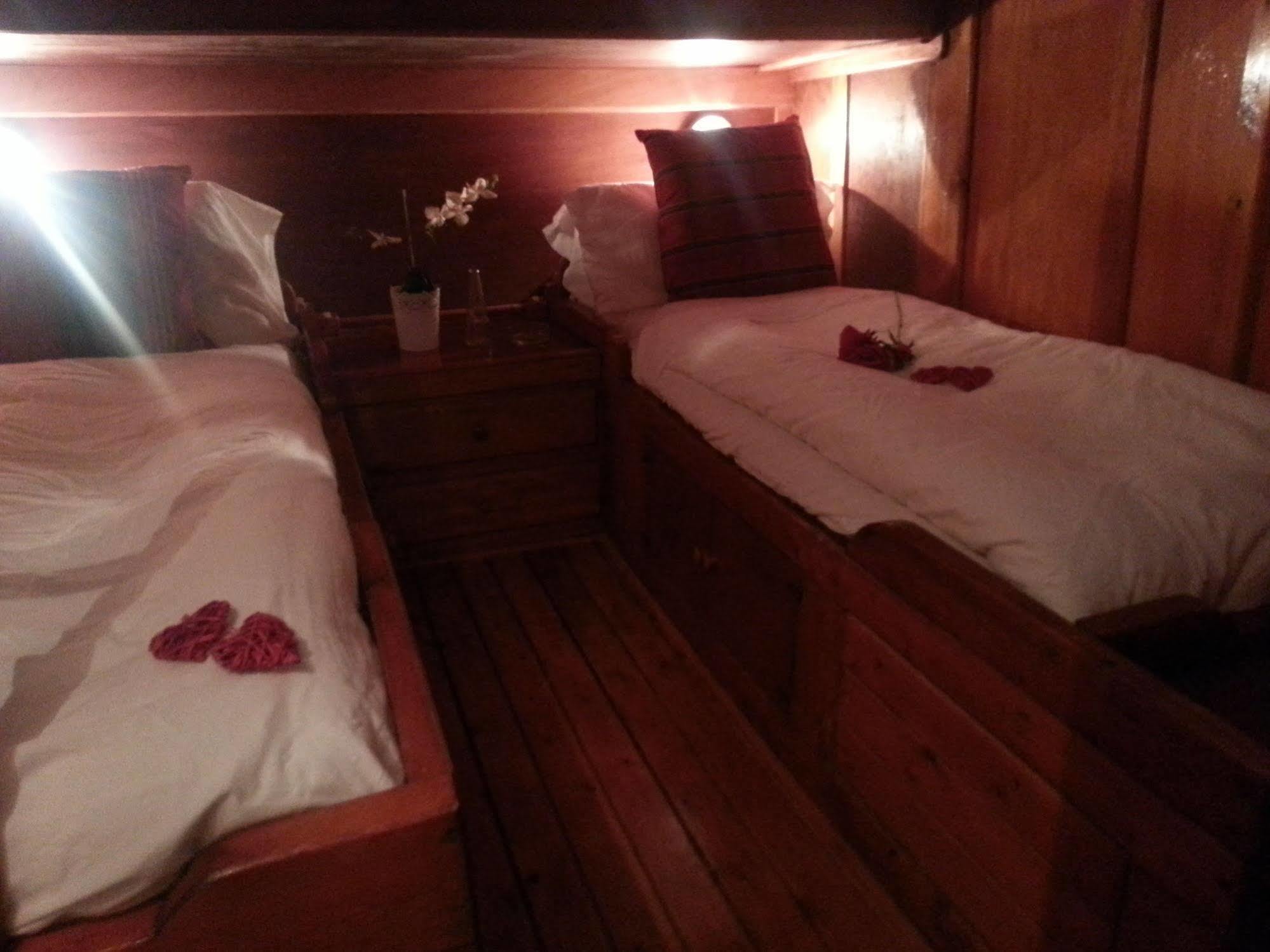 Venezia Boat & Breakfast Caicco Freedom Hotell Exteriör bild