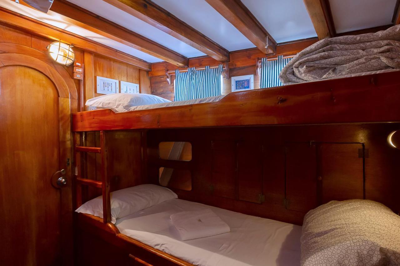 Venezia Boat & Breakfast Caicco Freedom Hotell Exteriör bild