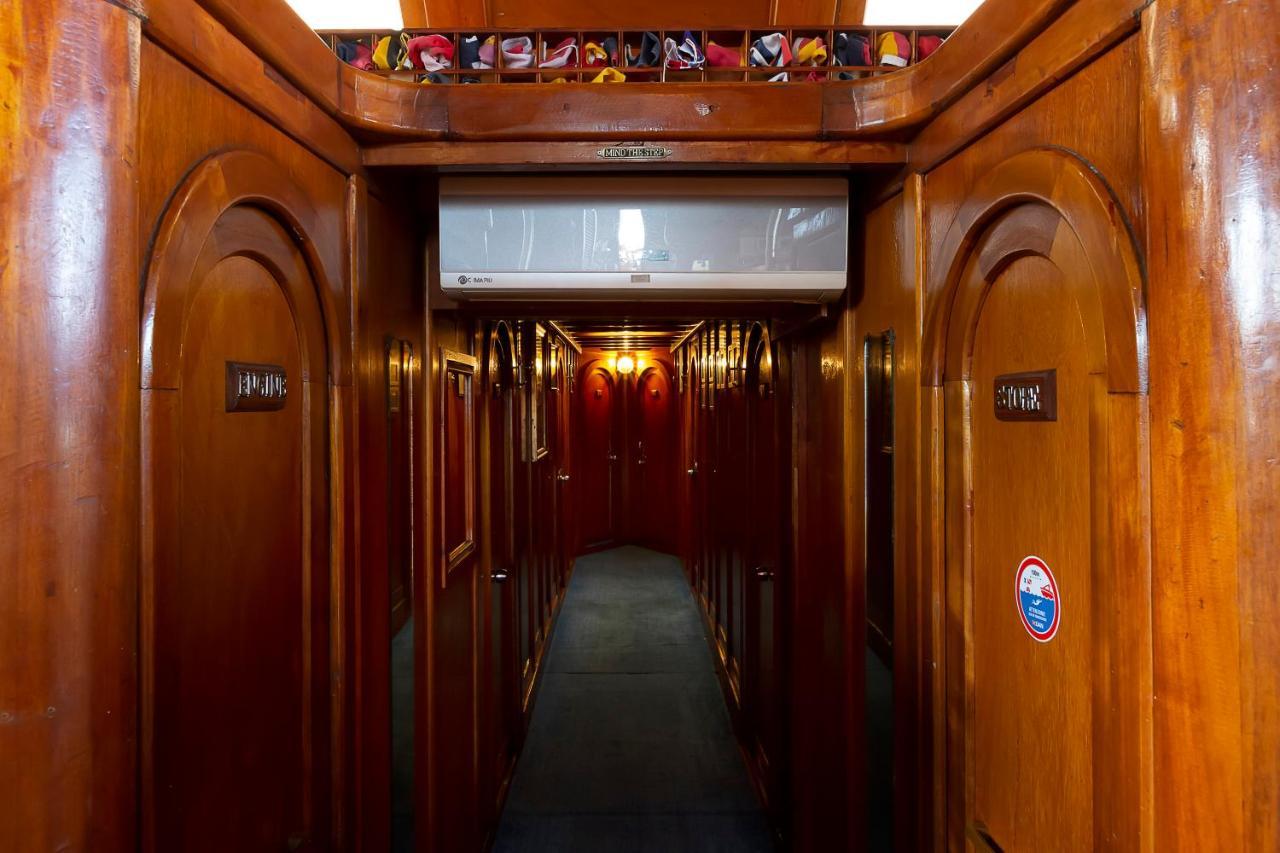 Venezia Boat & Breakfast Caicco Freedom Hotell Exteriör bild