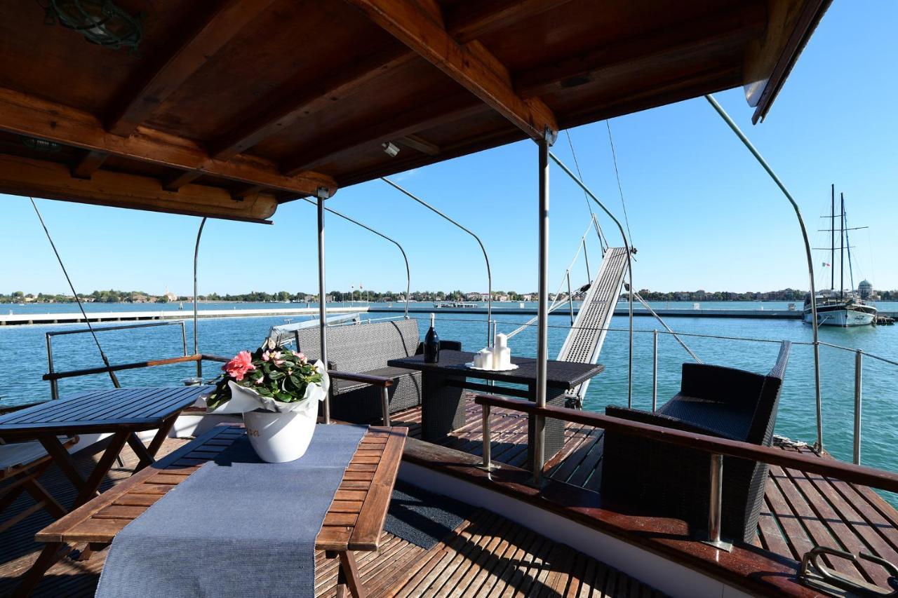 Venezia Boat & Breakfast Caicco Freedom Hotell Exteriör bild